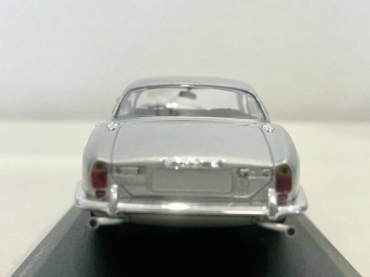 【送料無料】1/43 Minichanps Jaguar ジャガー XJ12 SeriesⅡ 1975 Silverの画像10