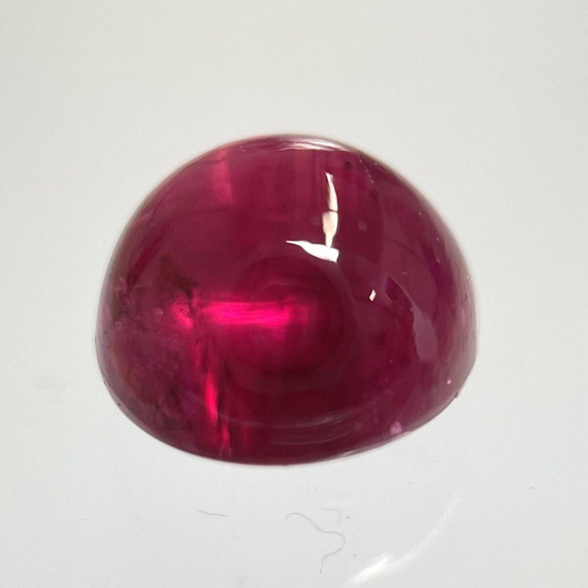 * натуральный рубин масса 1.33ct* разрозненный снимать камень kaboshon cut драгоценнный камень R054