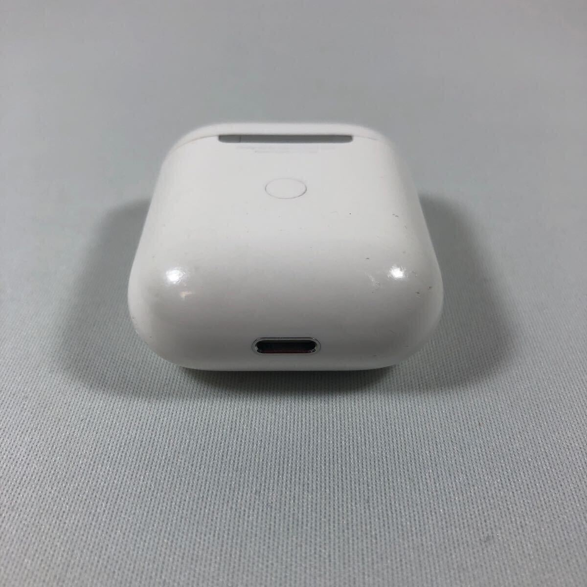 送料無料 Apple AirPods 第二世代 アップル エアーポッズ ワイヤレスイヤホン A1938 A2031 A2032の画像3
