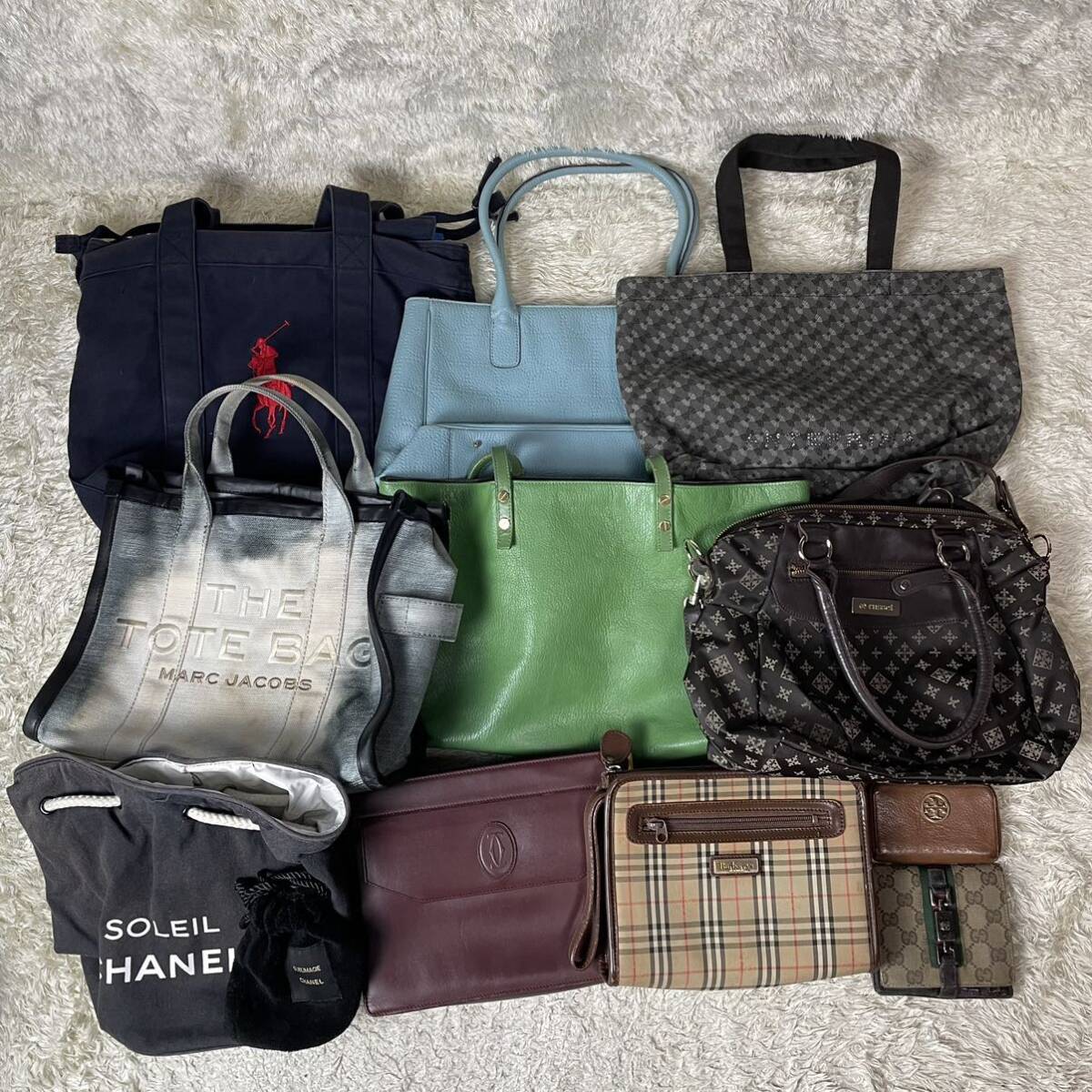 バッグ 財布 ブランド まとめ GUCCI グッチ BURBERRY バーバリー CHANEL シャネル MARC JACOBS カルティエ ハンドバッグ トートバッグ の画像1