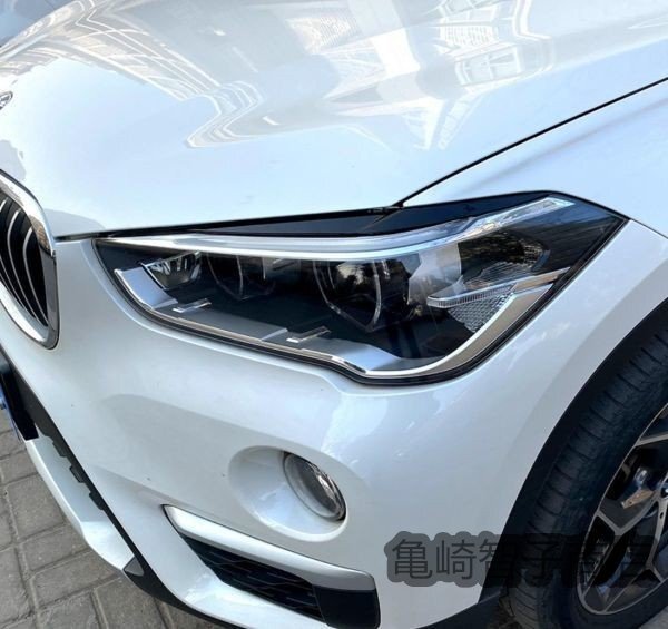 BMW X1 F48 2015年式以降 車種専用 ABS製　艶出しブラック　ヘッドライトアイライン 　左右2個_画像3