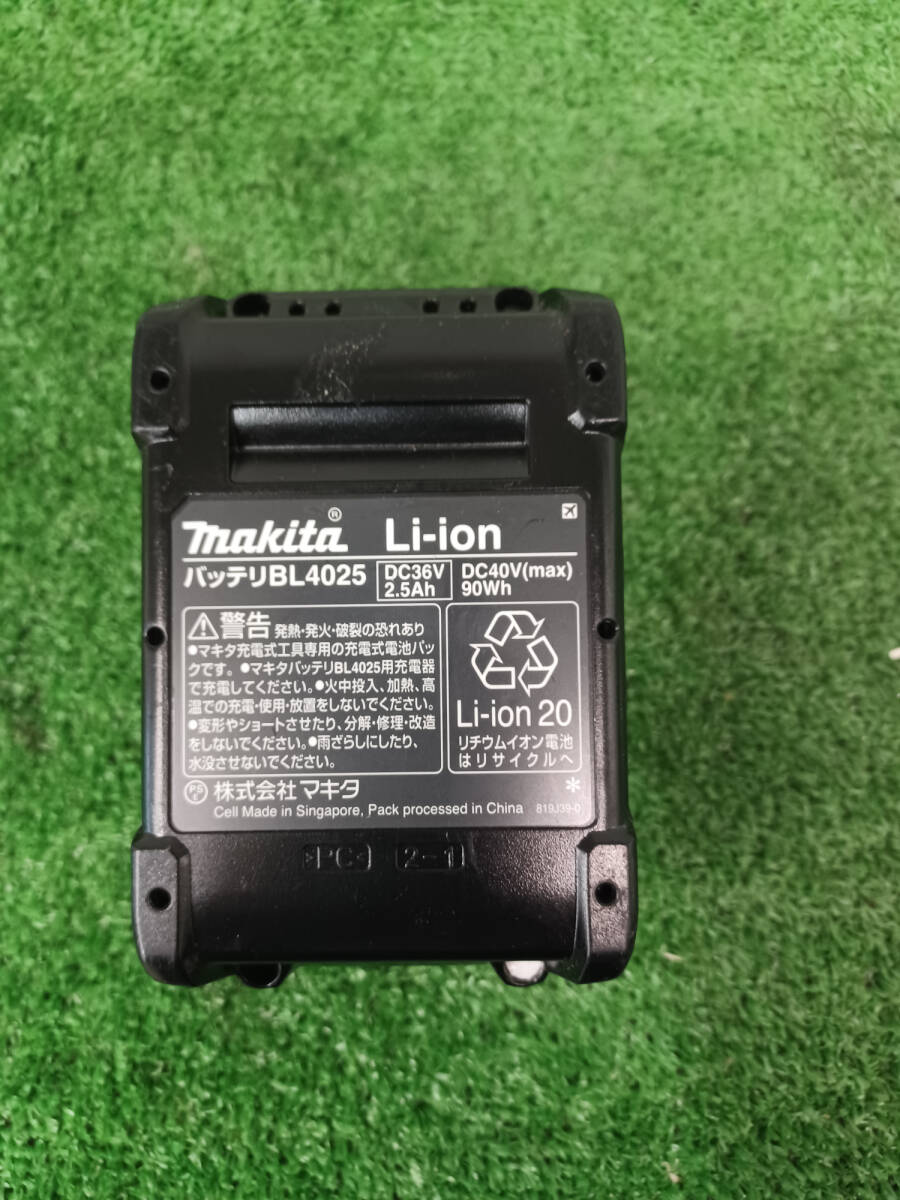 【中古品】makita(マキタ) 40V2.5Ahリチウムイオンバッテリー BL4025 (A-69923) 電動工具/IT4DKVSV6H5W_画像5