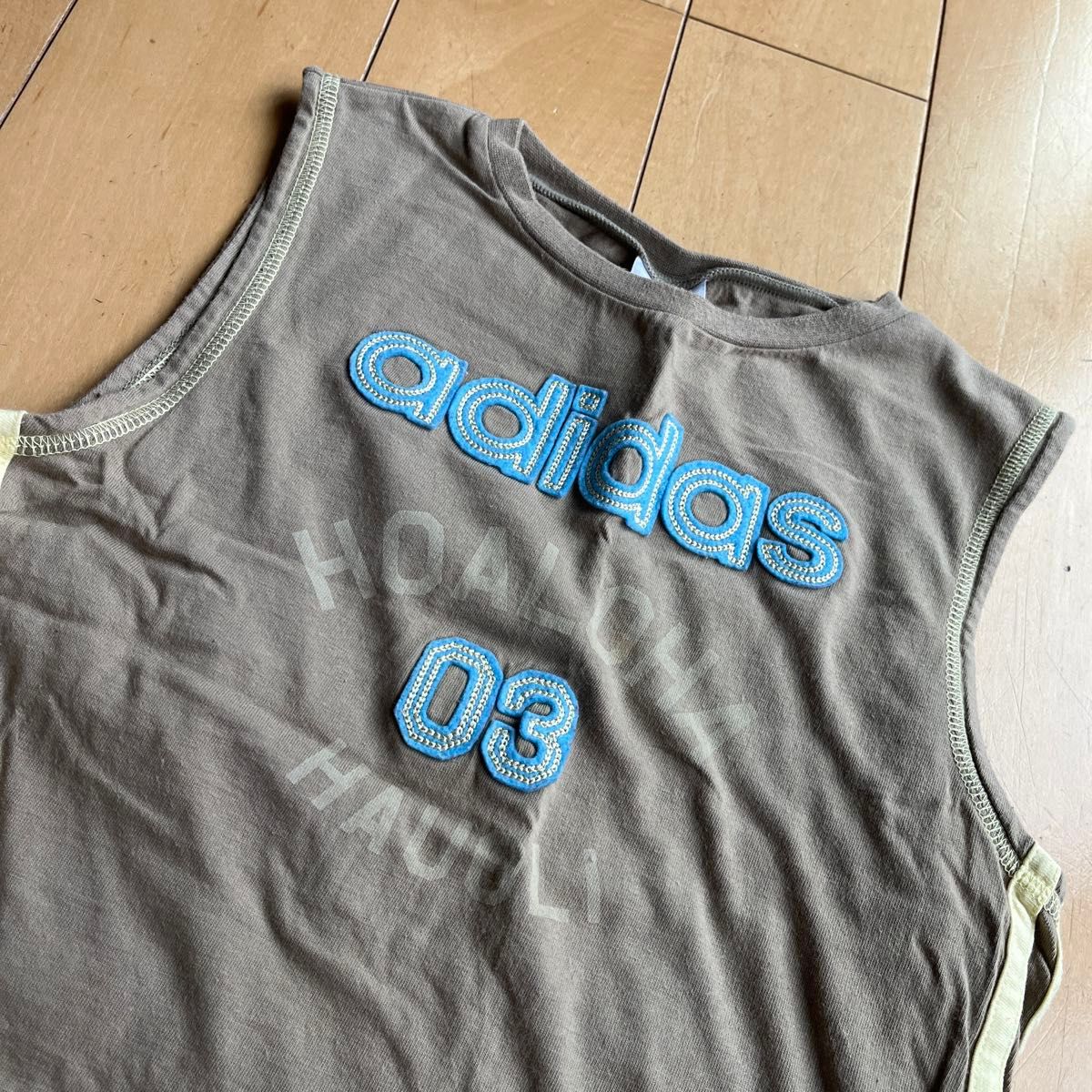 adidas タンクトップ　130cm