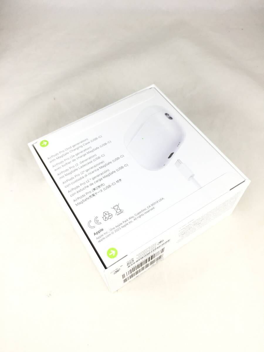 Apple MagSafe充電ケース（USB-C）付きAirPods Pro（第2世代）MTJV3J/A 新品 未開封_画像2