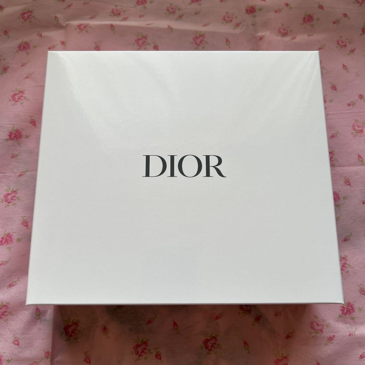 【新品未使用】クリスチャン ディオール Christian Dior オリジナル タオル セット ノベルティ 非売品 ハンドタオル フェイスタオル ポーチ_画像2
