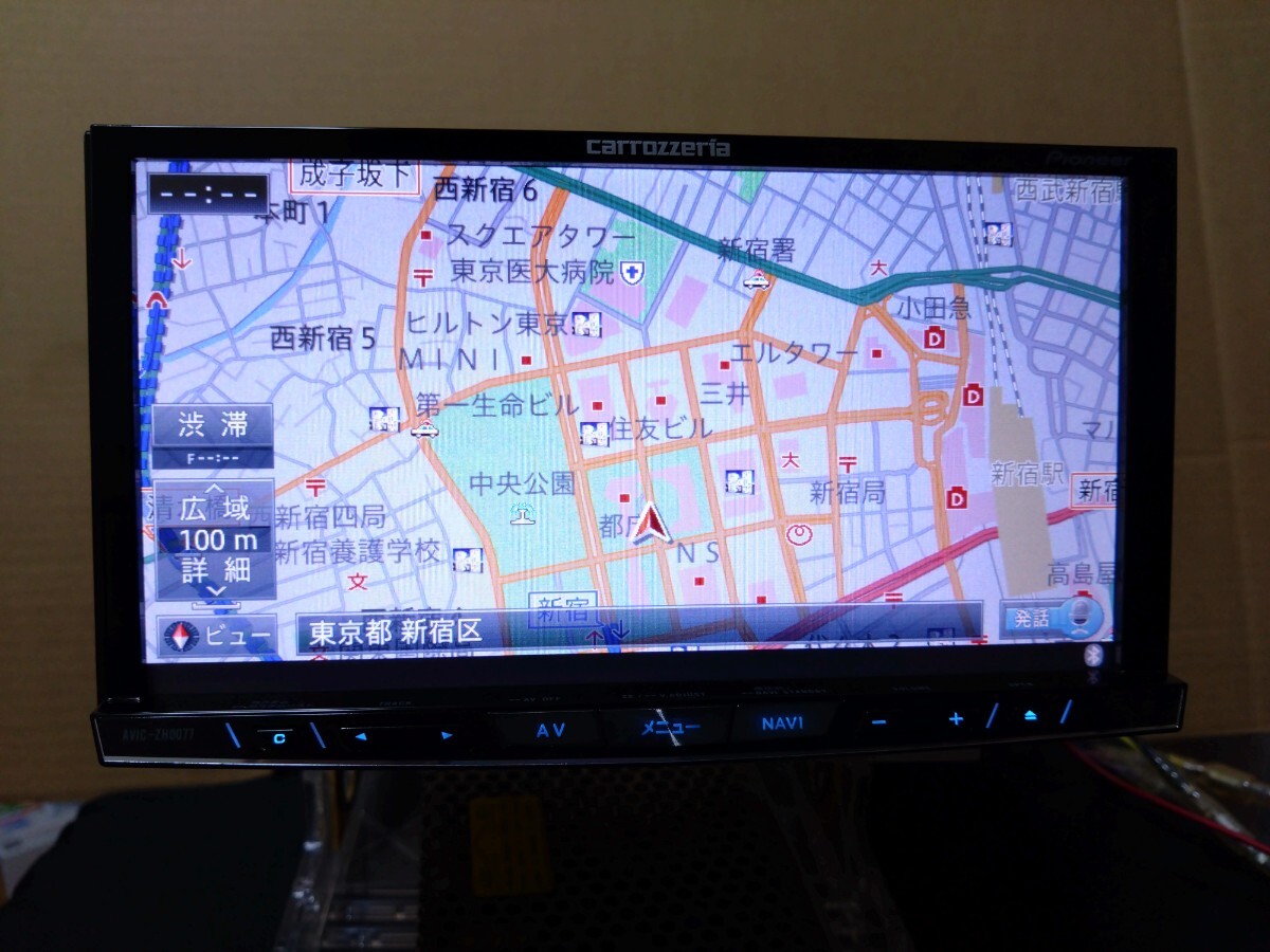 カロッツェリア サイバーナビ AVIC-ZH0077 中古品の画像1
