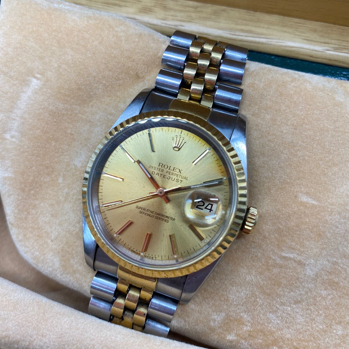 2403H40 ROLEX DATE JUST ロレックス デイトジャスト ref.16233 X番15.... 6ケタシリアル 箱付き 上部ベルトバネ欠損 稼働ok 現状品の画像1