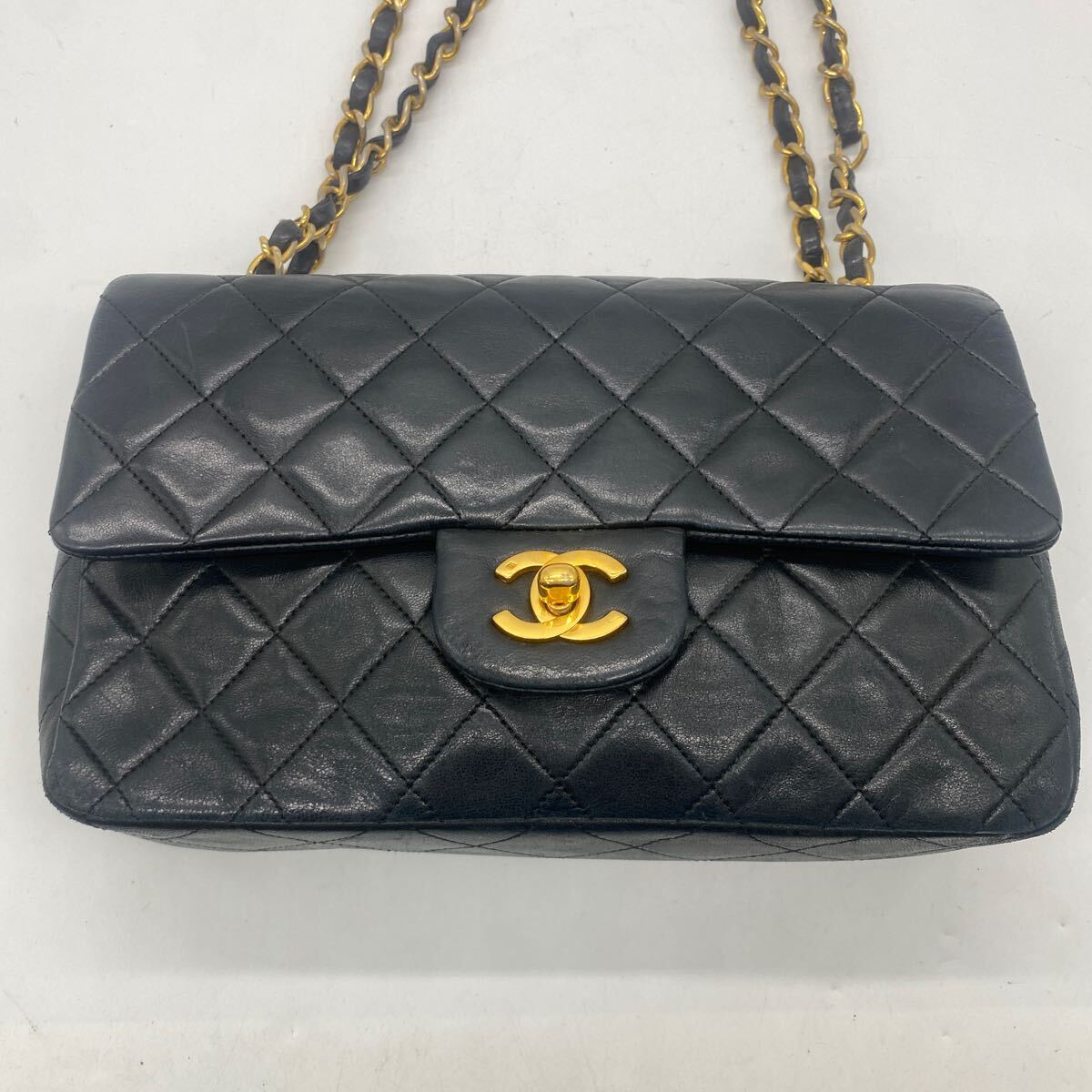 2403H49 CHANEL シャネル マトラッセ ダブルフラップ チェーンショルダーバッグ ラムスキン 現状品の画像3