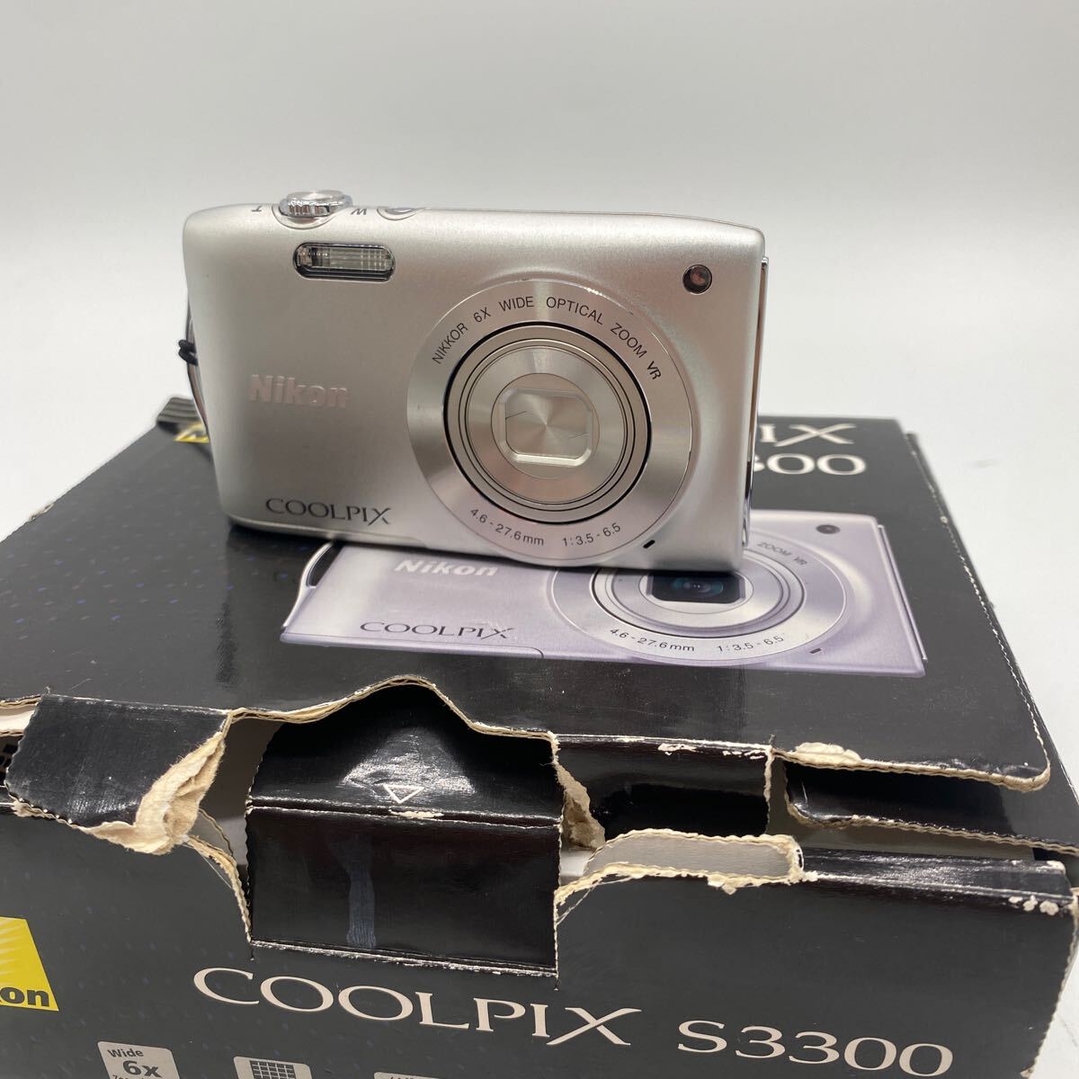 2404H20 Nikon COOLPIX S3300 ニコン コンパクトデジタルカメラ デジカメ 箱 取扱説明書など付属品あり _画像1