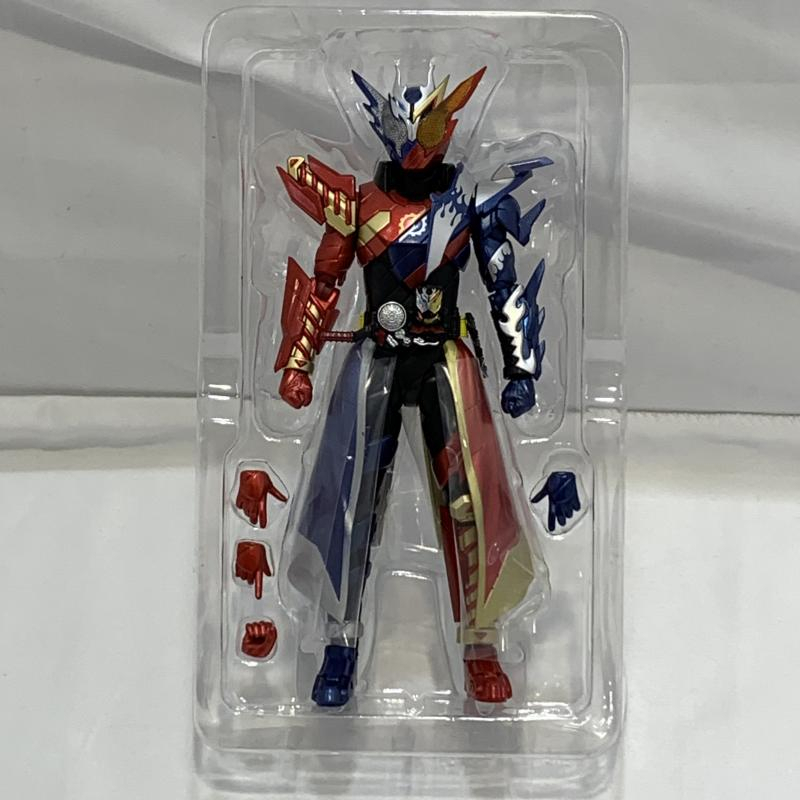 【中古】開封)BANDAI S.H.Figuarts 仮面ライダービルド クローズビルドフォーム フィギュア 劇場版 [240019408932]_画像4