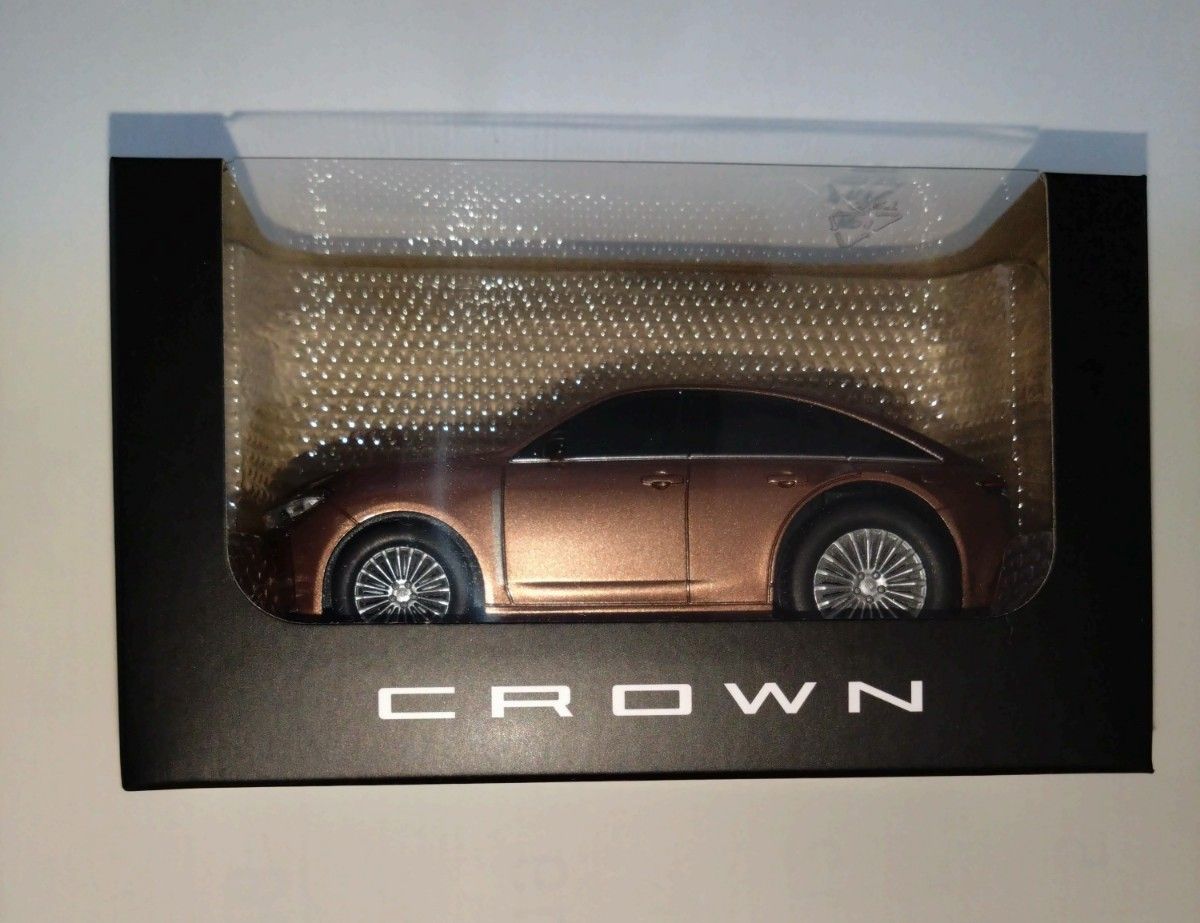 セール☆トヨタ TOYOTA CROWN クラウン プルバックカー ミニカー　非売品