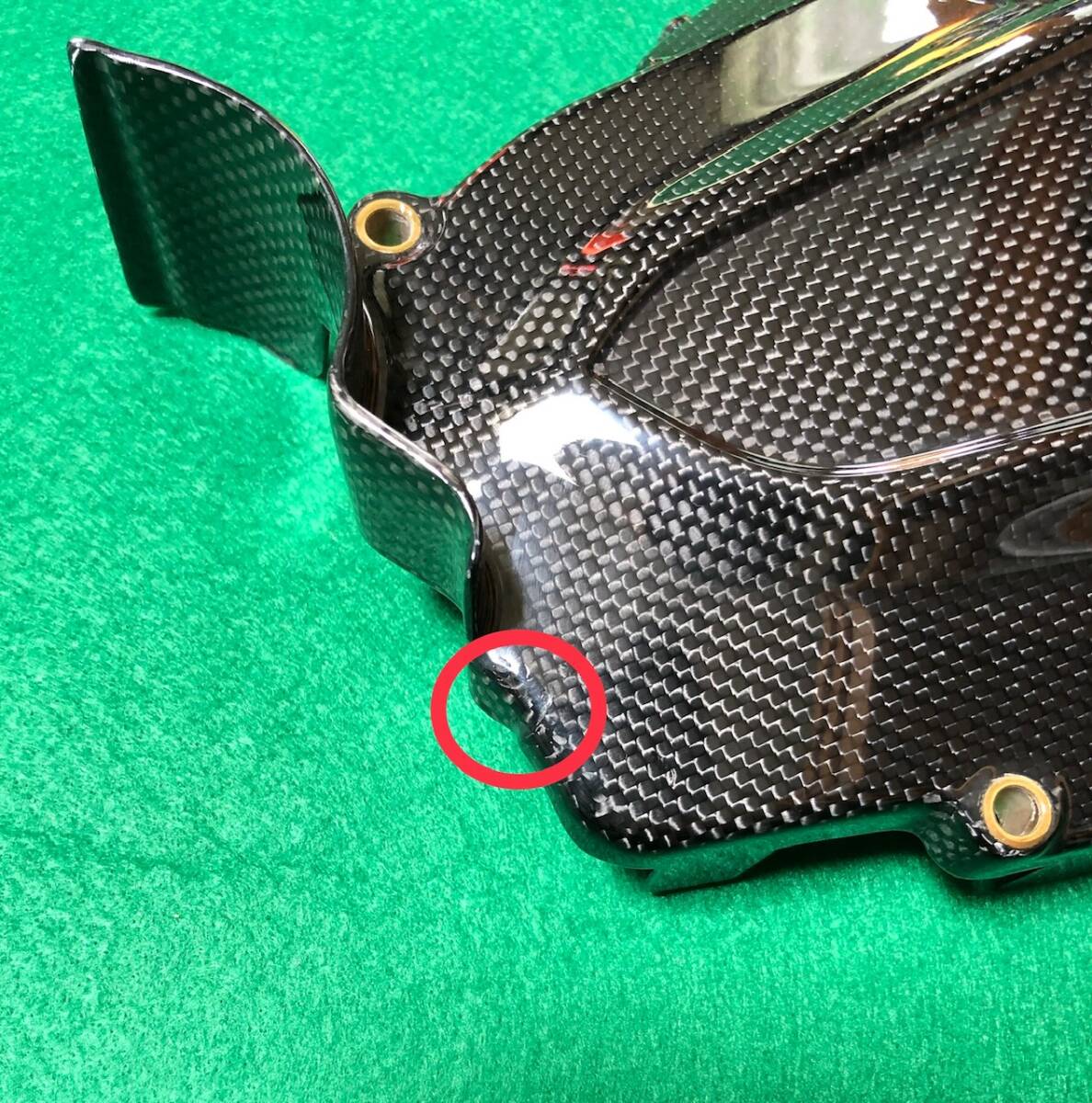 MV Agusta F3 ('13-'17) /Brutale ('13-'15) Dragster ('14-'17) 用　カーボンスプロケットカバー　艶ありクリア仕上げ【アウトレット品】_画像6