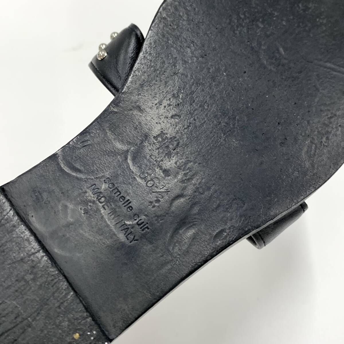 9038 エルメス オラン レザー スタッズ サンダル ブラック 9038 エルメス オラン レザー スタッズ サンダル ブラック