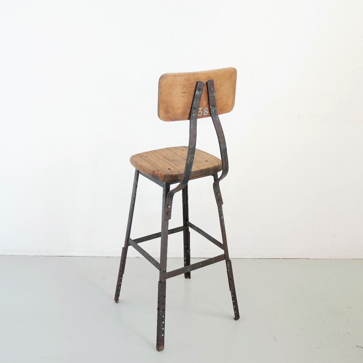 アメリカ ヴィンテージ ハイスツール / ワークチェア インダストリアル 椅子 ショップ什器 ディスプレイ小物 #502-163-444_画像5