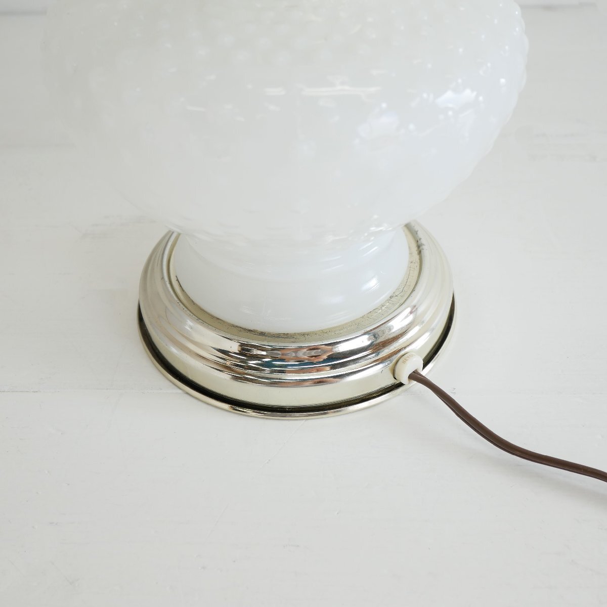 1960's ホブネイル ミルクガラス テーブルランプ / アメリカ オイルランプ風 ヴィンテージ アンティーク照明 #602-15-55-250_画像9