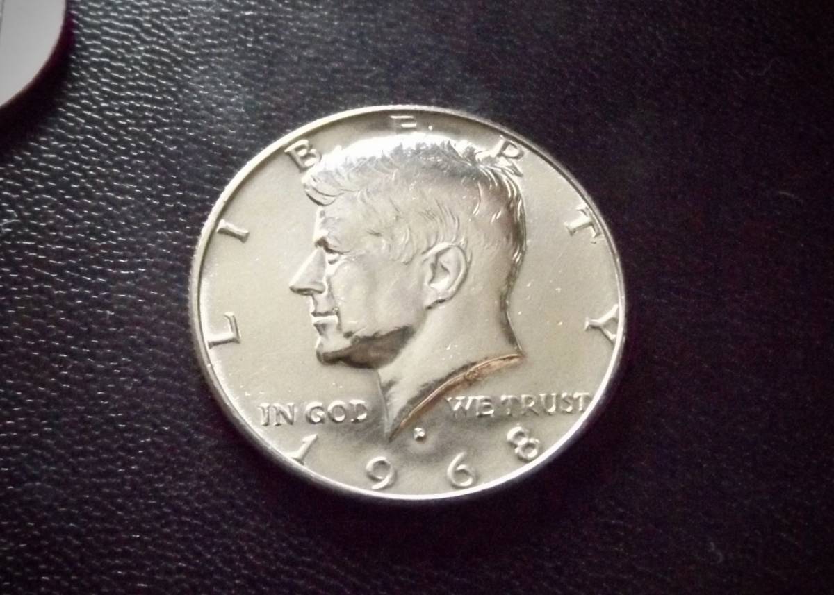 年末のプロモーション 銀貨です 未使用 1968年 ケネディ50セント D刻印 送料無料
