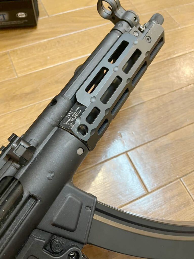 SRC MP5A3 co2 ガスブローバック マウントレール ハンドガード MIタイプ M-LOK MIDWEST vfc 次世代 マルイ 電動ガン GBBの画像10