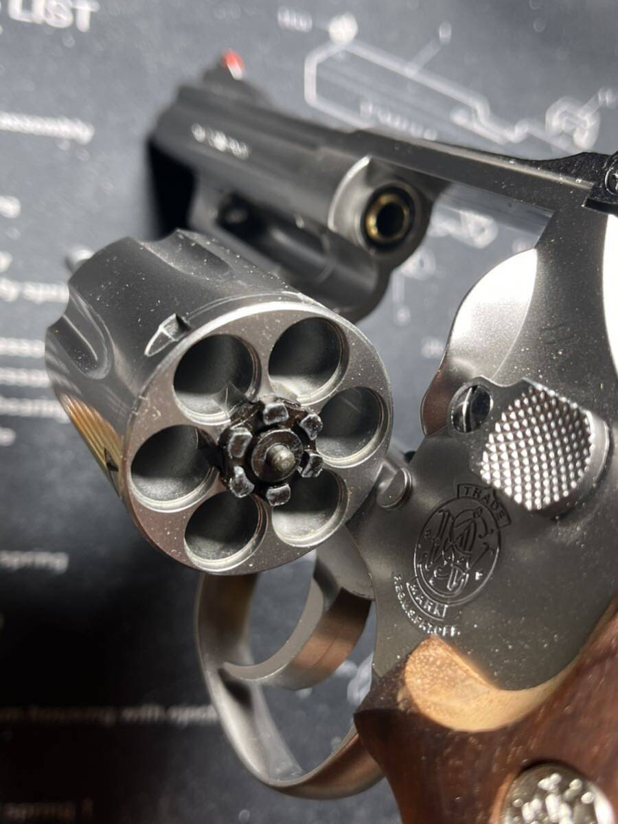 東京マルイ ガスリボルバー S&W M66 M19 コンバットマグナム 木製グリップ リアルカート_画像9