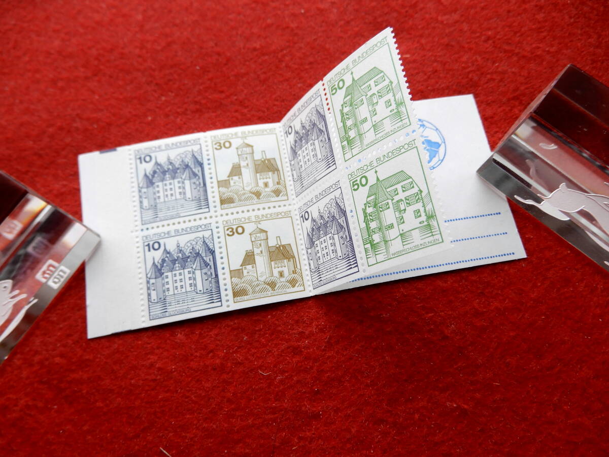 西ドイツ普通切手切手帳　10Pf切手4枚、30Pf切手2枚、50Pf切手2枚_画像3