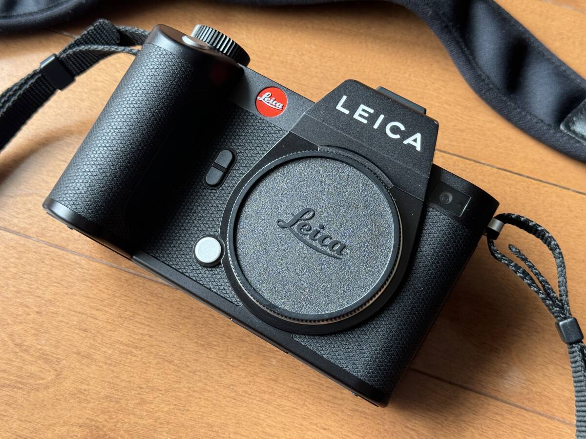 【ゴールデンウィークセール！】LEICA SL2 元箱、BP-SCL4バッテリーx2個、充電器、ストラップ付きの画像3