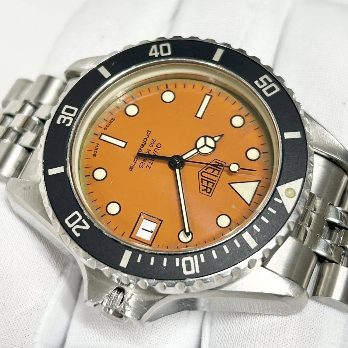 [ with translation ] Heuer 980.013 1000 series Professional 200M quartz Date orange face old Logo TAG Heuer TAG HEUER