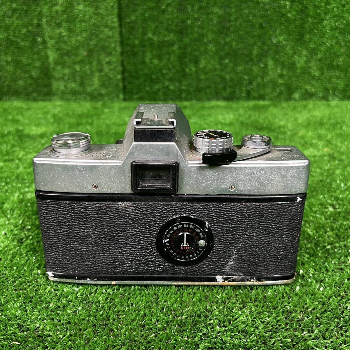 30 film camera single‐lens reflex camera together Canon Nikon Olympus MINOLTA
