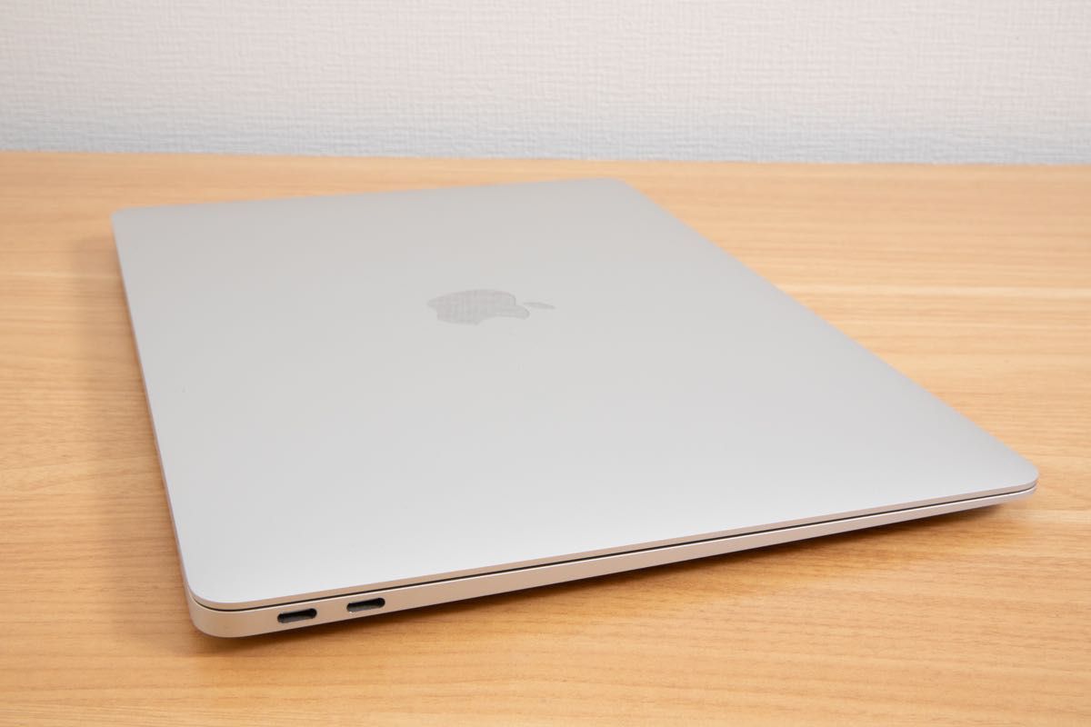 MacBook Air M1 8GB/512GB 13インチ MGNA3J/A シルバー 2020 Apple 箱 純正アダプター MacBook Air M1 8GB/512GB 13インチ MGNA3J/A シルバー 2020 Apple 箱 純正アダプター