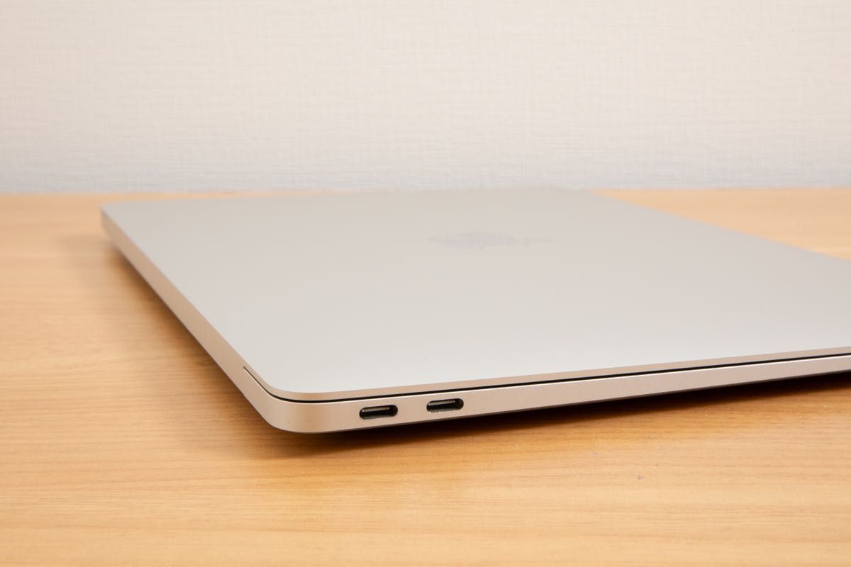 MacBook Air M1 8GB/512GB 13インチ MGNA3J/A シルバー 2020 Apple 箱 純正アダプター MacBook Air M1 8GB/512GB 13インチ MGNA3J/A シルバー 2020 Apple 箱 純正アダプター