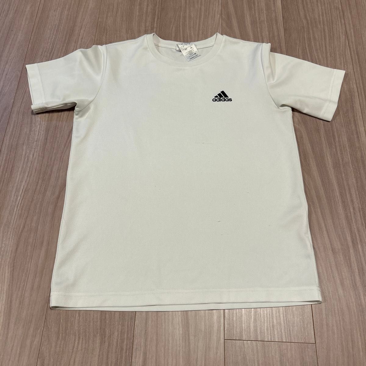 adidas Tシャツ