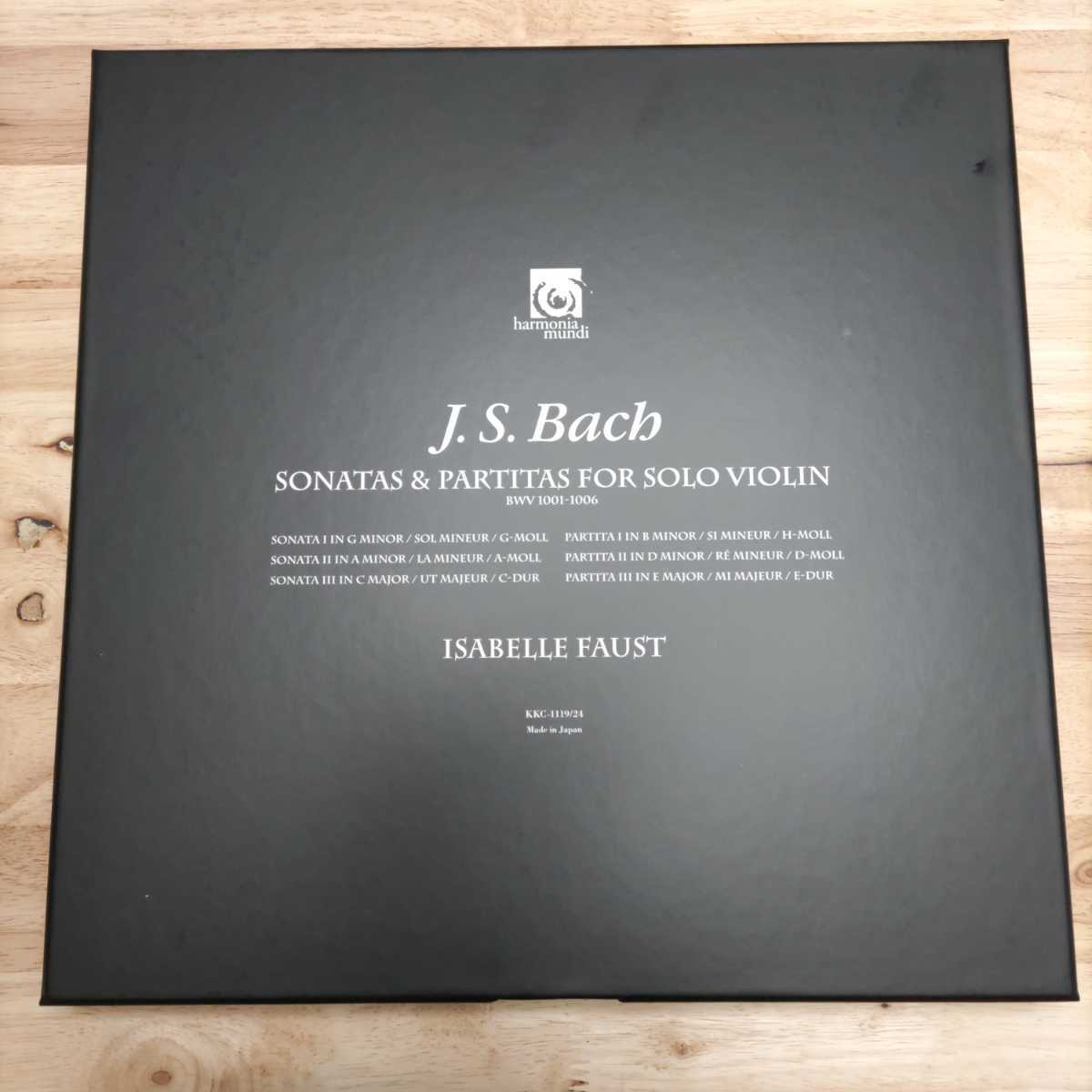 LP ISABELLE FAUST plays BACH イザベル・ファウスト 無伴奏ヴァイオリン・ソナタ[LTD.6LP w/OBI BOOKLET:専用ダンボール:harmonia mundi]の画像5