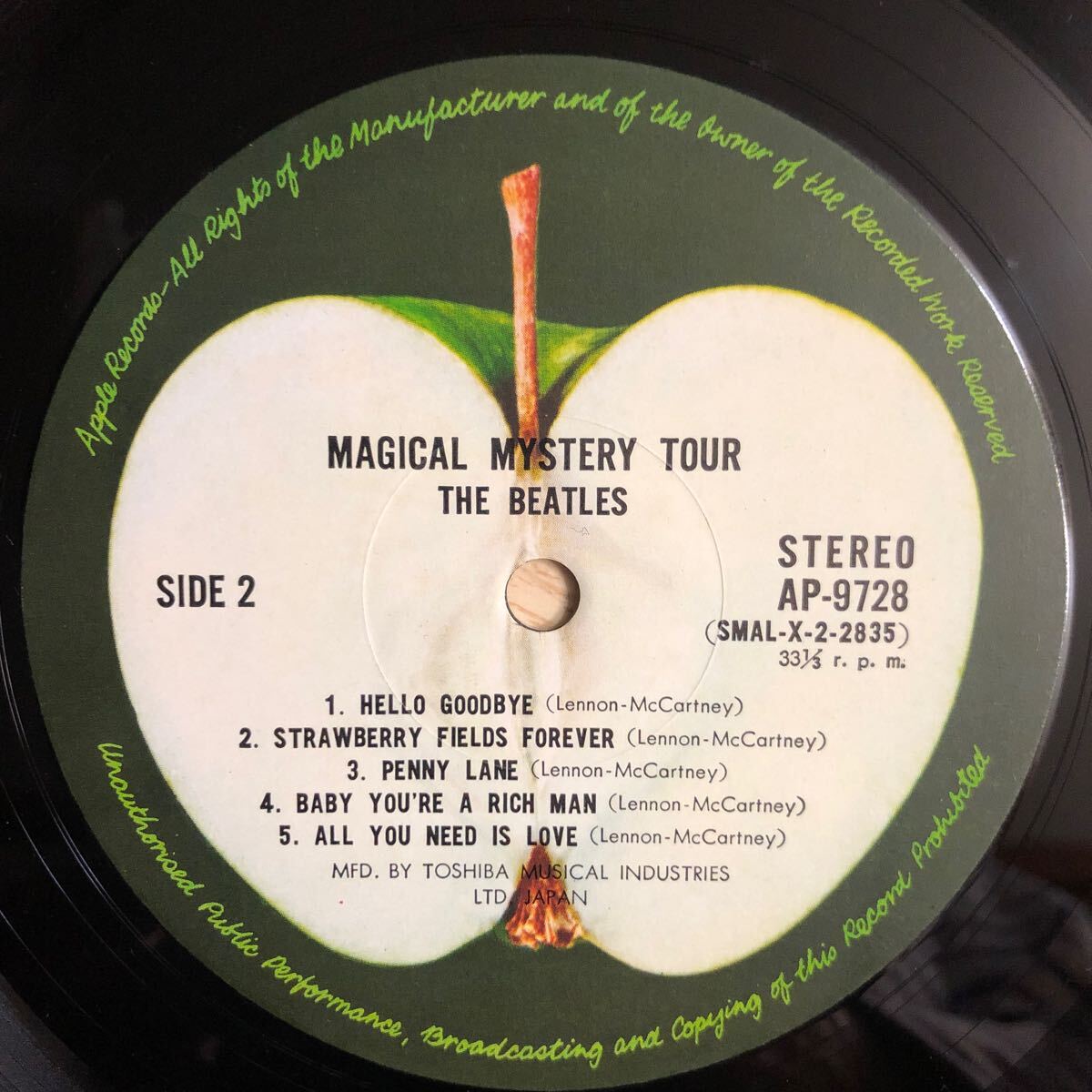 LP THE BEATLES ビートルズ/MAGICAL MYSTERY TOUR マジカル・ミステリー・ツアー[青白帯:歌詞カード付:中綴じブックレットページ欠けなし]_画像10