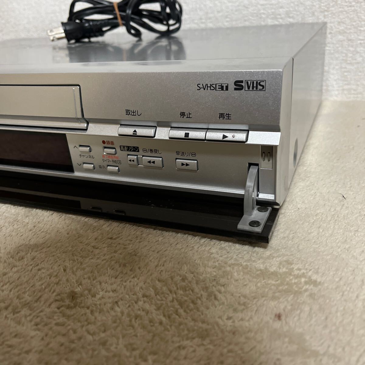 Panasonic パナソニック S-VHS ビデオデッキ NV-SV110_画像3