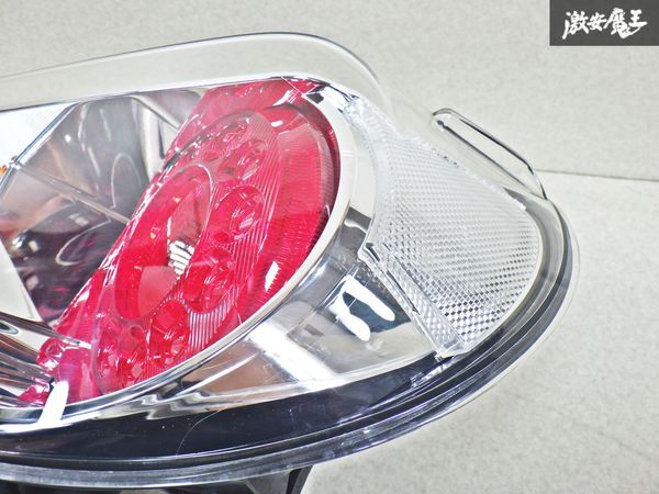 ★点灯OK★ トヨタ 純正 ZN6 86 ハチロク 前期 LED テール レンズ テール ランプ 右 右側 運転席側 KOITO 220-60082 ZC6 BRZ 即納 棚P-2_画像4