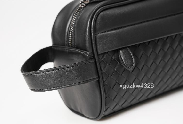 [4B140] clutch bag men's second bag in stock smaller a4 stylish feeling of luxury hand-knitted black 