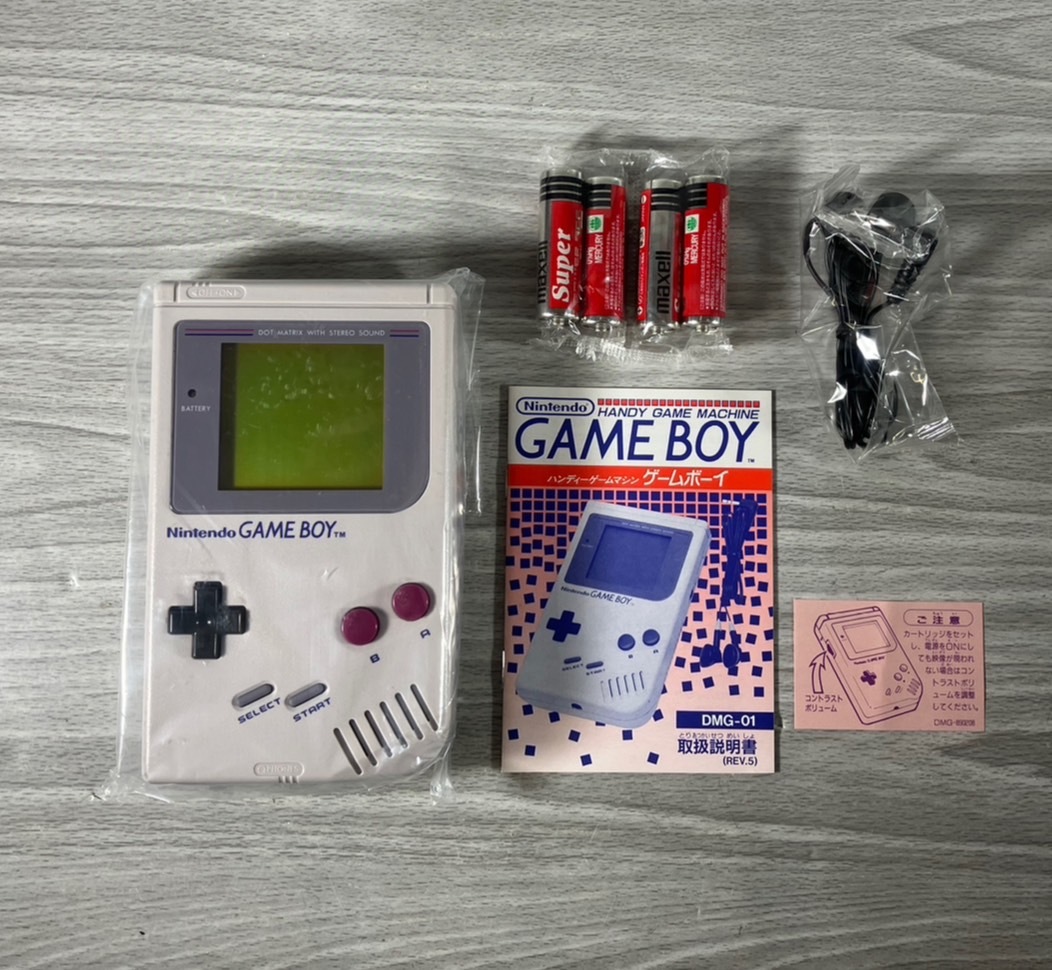 [4-63] 未使用・完品 美品 ゲームボーイ 初代 本体 DMG-01 GAME BOY 任天堂 レア_画像4