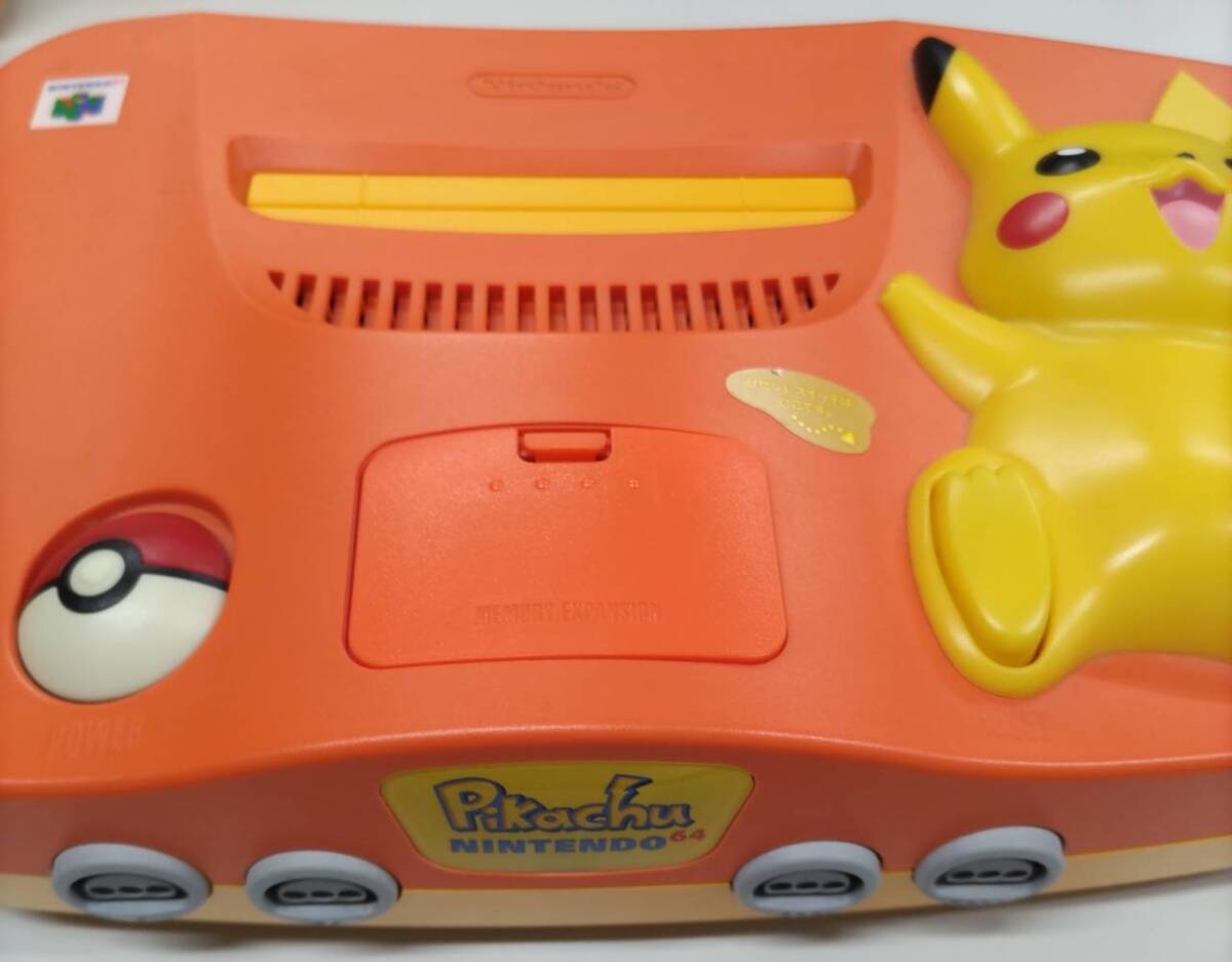 ピカチュウ Nintendo 64 NUS-101 本体 コントローラー ソフト 付属品付 ポケモン 任天堂 ニンテンドー オレンジ イエロー 通電のみ確認の画像2