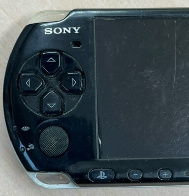 １円スタート　(ジャンク)　PSP-3000　SONY　バッテリー無　バッテリーカバー無　本体のみ　通電確認済　初期化済　黒　ブラック_画像5