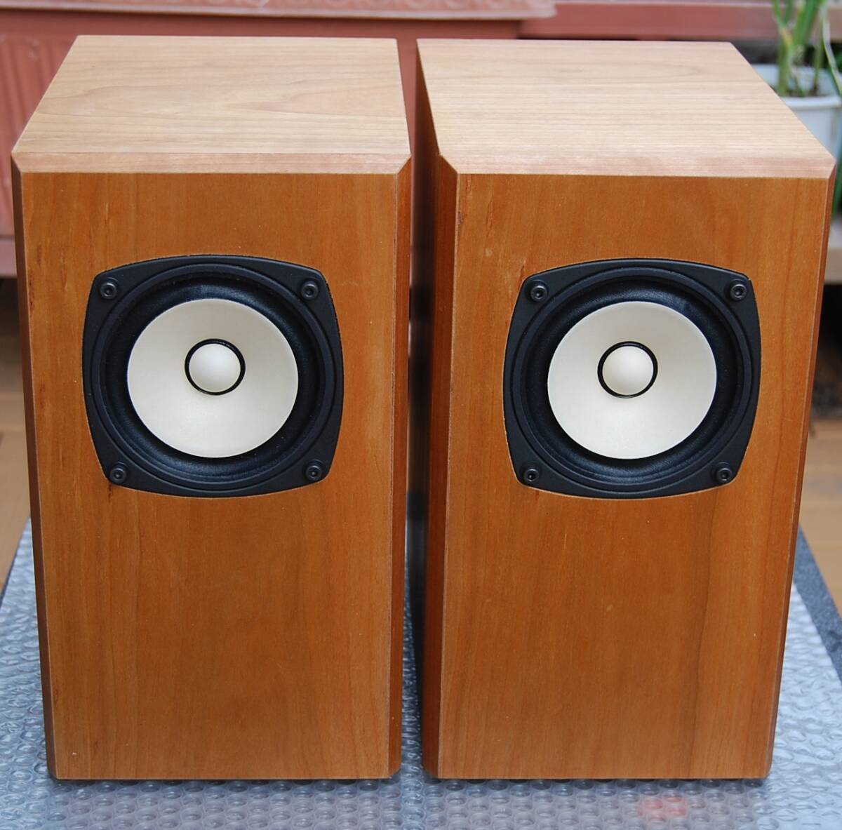 Fostex / FE103NV / 7リットル エンクロージャー / ブラック Fostex / FE103NV / 7リットル エンクロージャー / ブラック