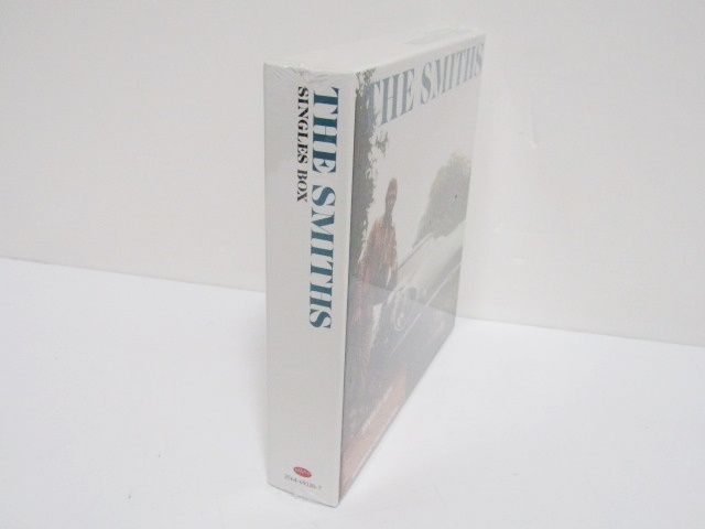 廃盤 新品未開封 限定盤 THE SMITHS SINGLES BOX NUMBERED LIMITED EDITION ザ スミス ７インチ シングル ボックス レア音源 2564-69320-7の画像6