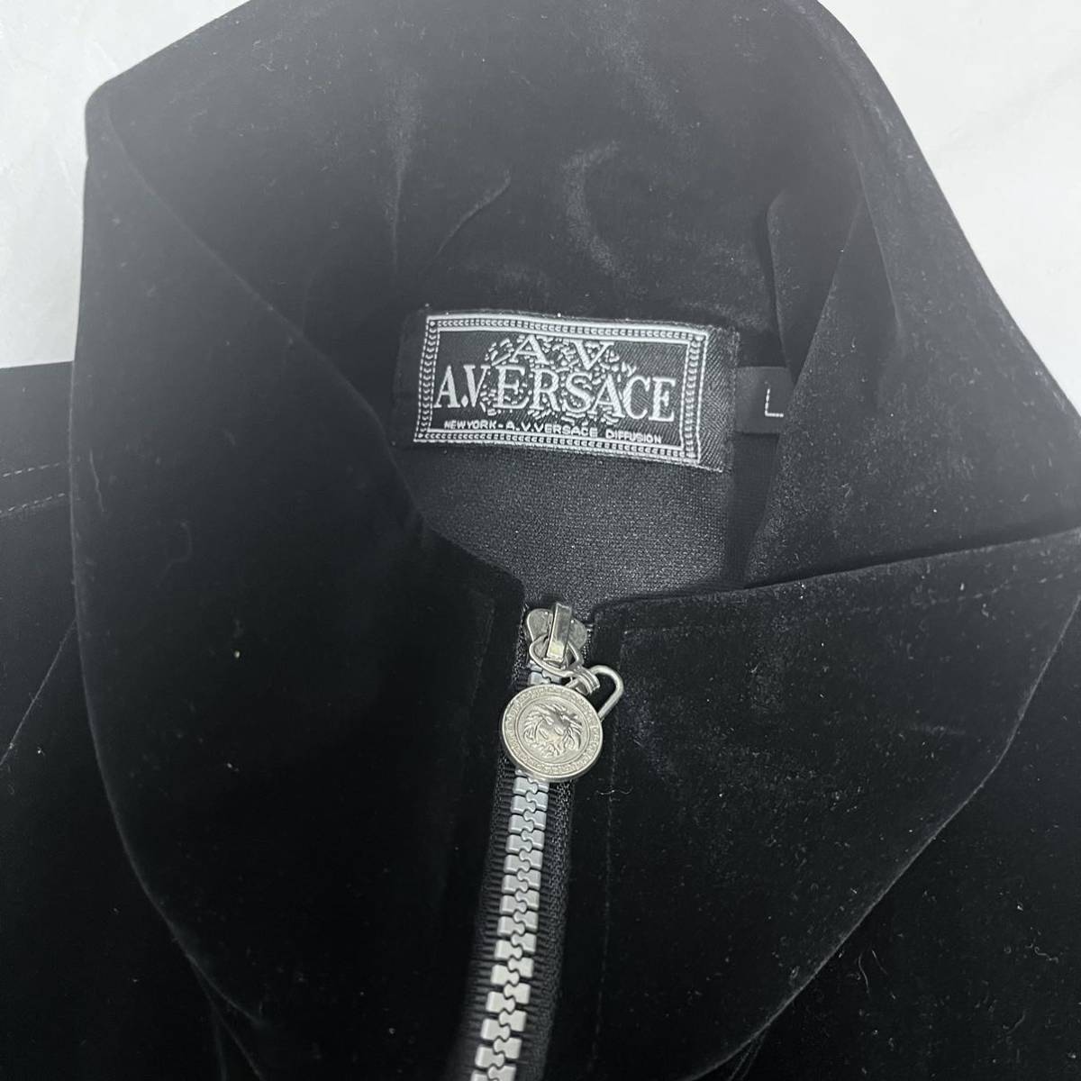 送料無料 美品 Versace ヴェルサーチ ベルサーチ セットアップ 送料無料 美品 Versace ヴェルサーチ ベルサーチ セットアップ