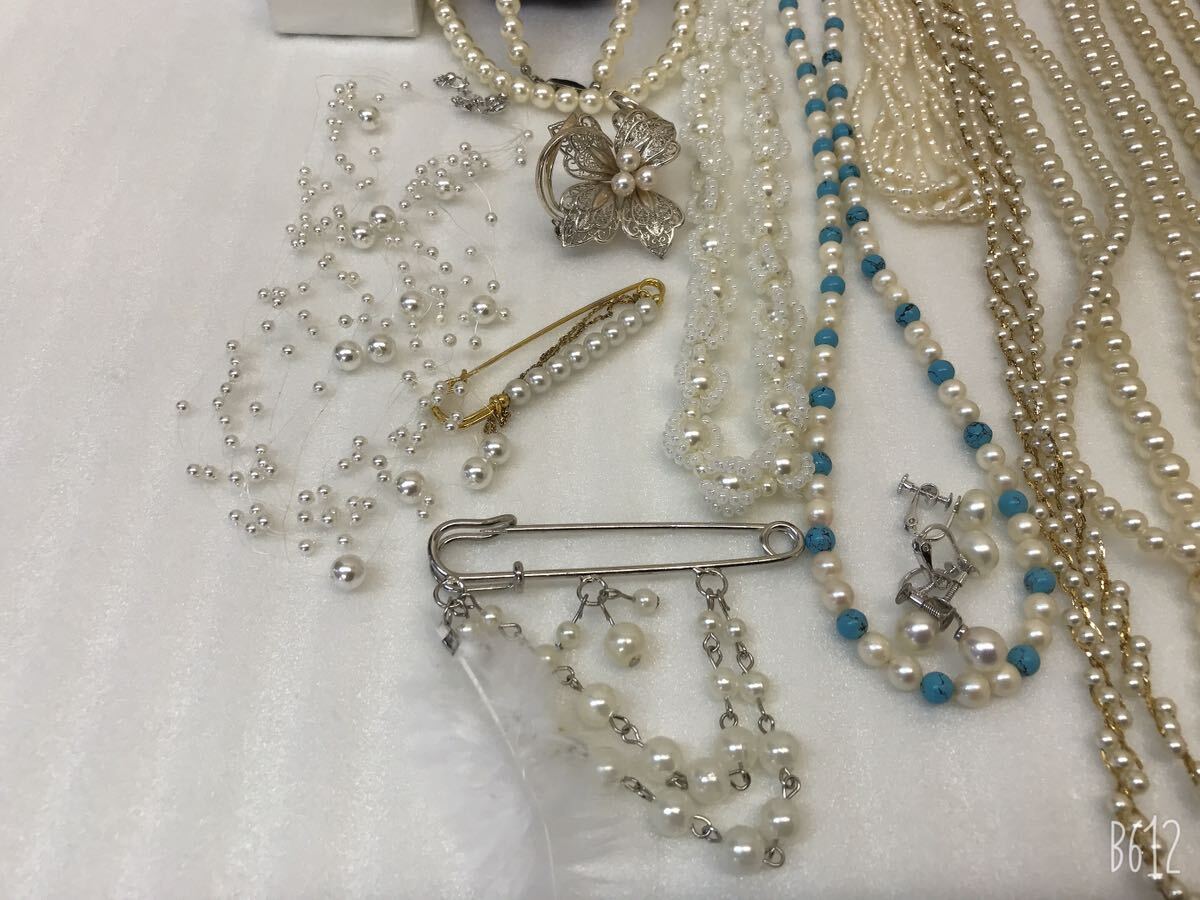【掘り出し物】パール 製品まとめて ネックレス/イヤリング/ブローチ など イミテーション含む 真珠 アクセサリー 現状品の画像3