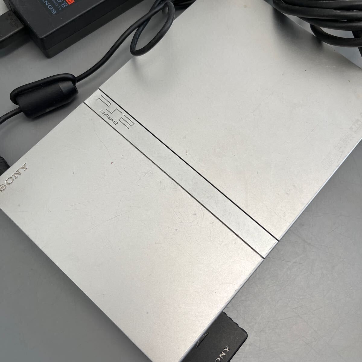 1円スタート ジャンク PS2 SONY SCPH-77000 プレステ2 プレイステーション レトロゲーム 本体 ソニー コントローラー付 ケーブル付_画像6