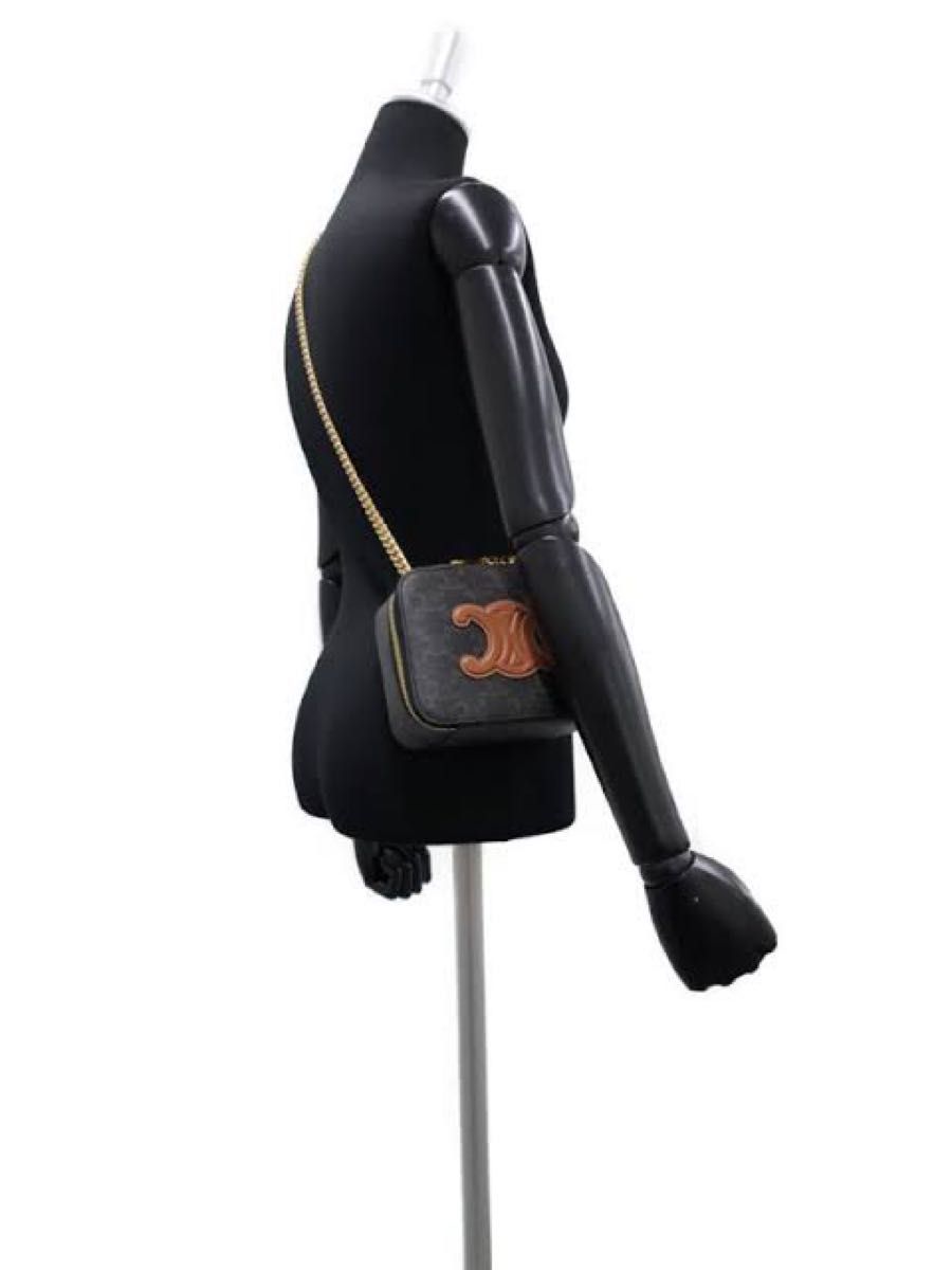 正規品】【新品未使用】CELINE チェーンボックス キュイル 正規品】【新品未使用】CELINE チェーンボックス キュイル