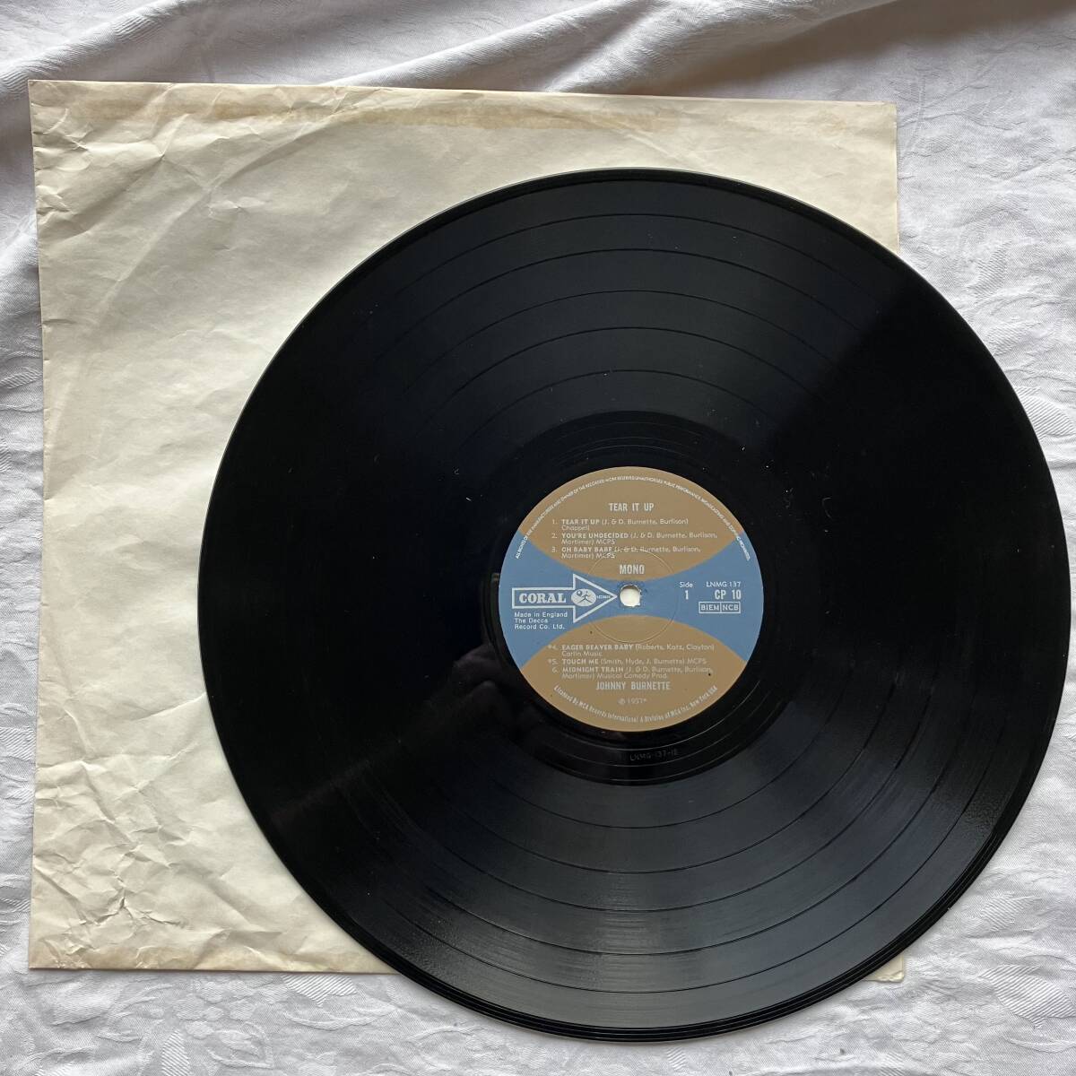 LP TEAR IT UP JOHNNIE BURNETTE 1968 輸入盤 ロカビリー_画像3