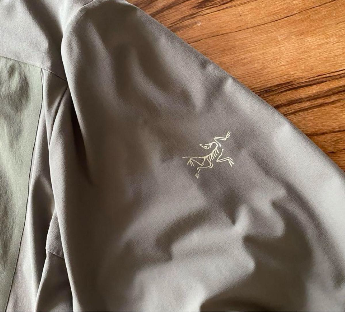 美品】ARC'TERYX Proton Crew アークテリクス プロトンクルー 美品】ARC'TERYX Proton Crew アークテリクス プロトンクルー