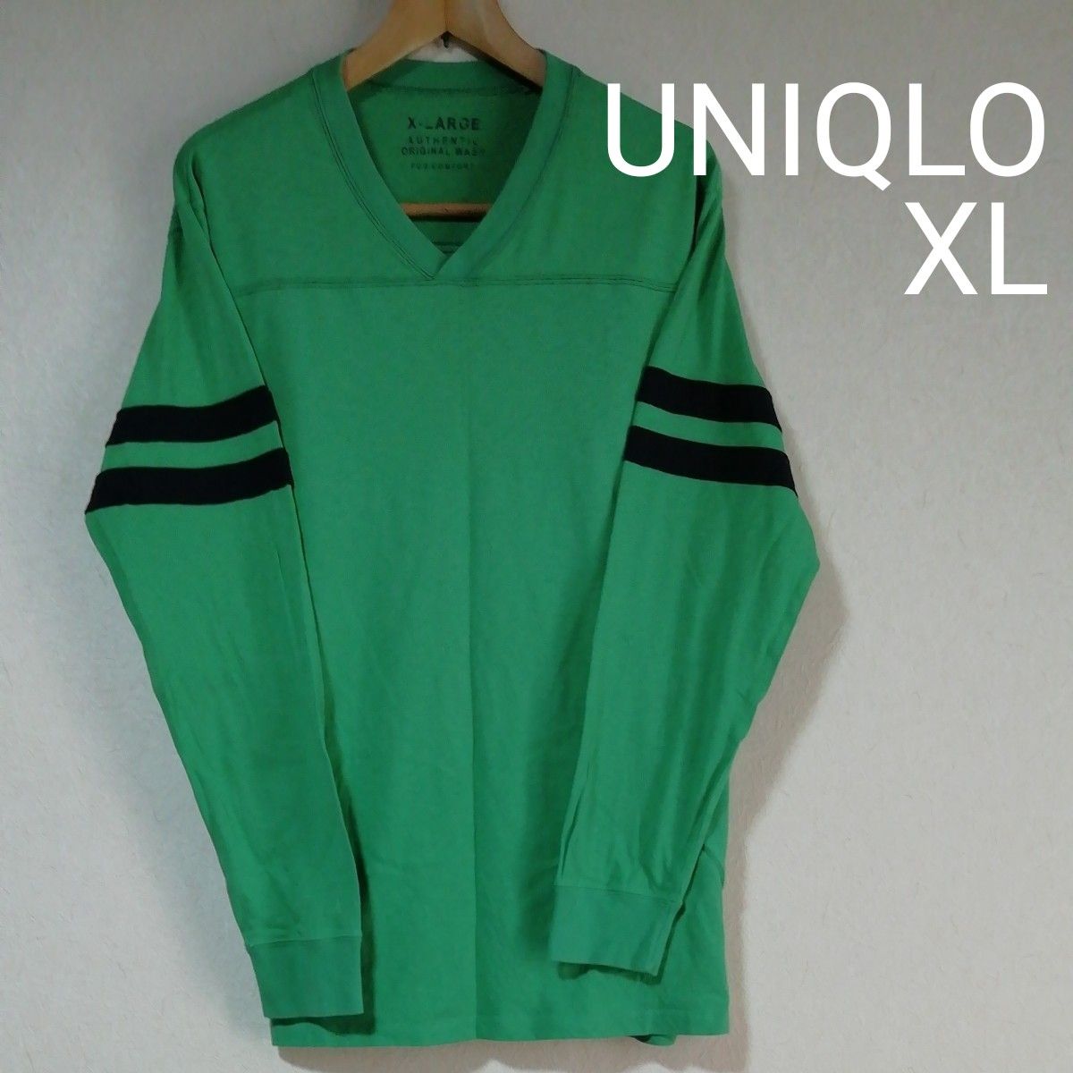 【春セール／USED良品】ロンT　ユニクロ　UNIQLO　XL　グリーン　Vネック　長袖　カットソー