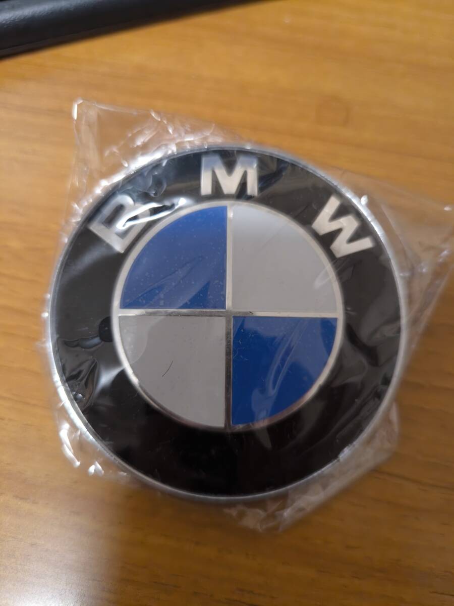 BMW 82mm ボンネットエンブレム E90 E91 E92 E93 新品　未使用　保管品_画像2