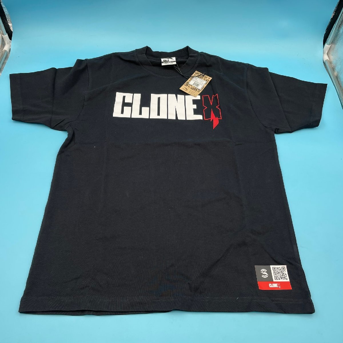 【10097P025】Clone X Tシャツ XSサイズ RTFKT NIKE タグ付 半袖 夏物 ナイキ クローンＸ 黒 NFT メタバース デジタル アバター クール_画像2