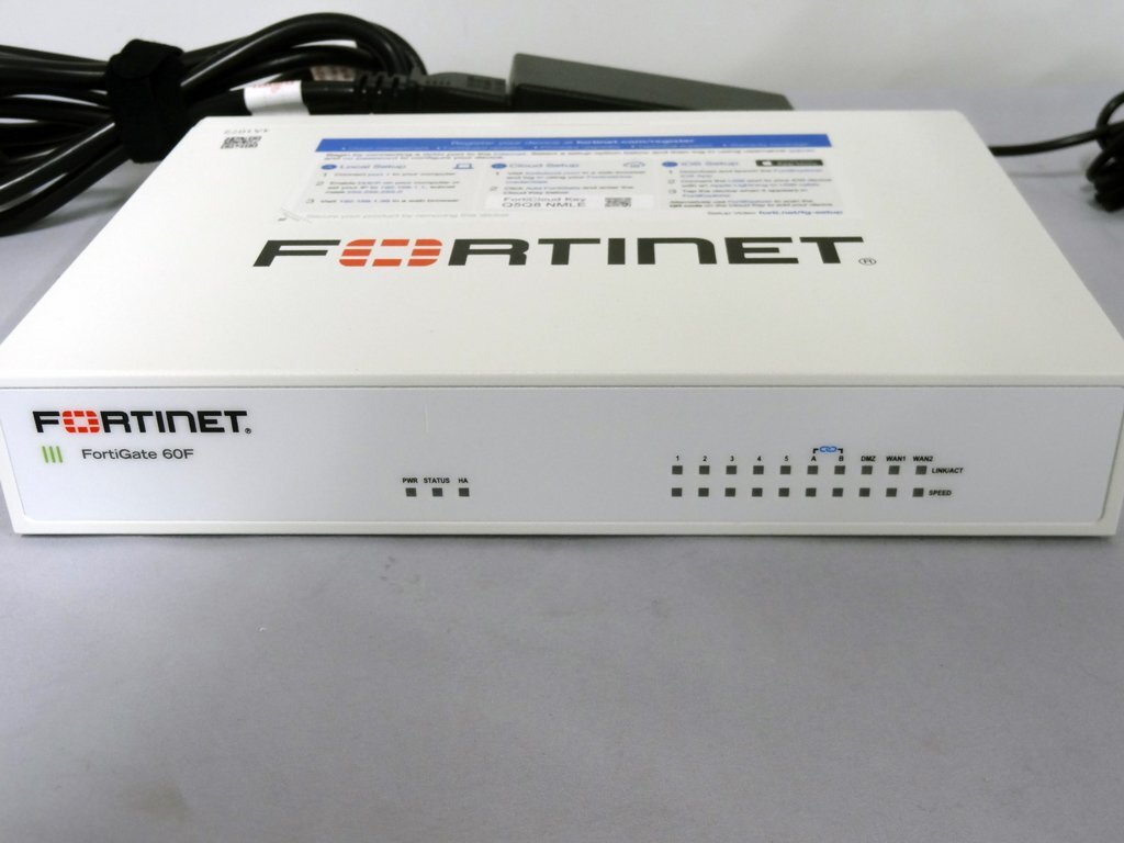 Fortinet FortiGate60F  FG-60F 初期化済み 管理No1072の画像3