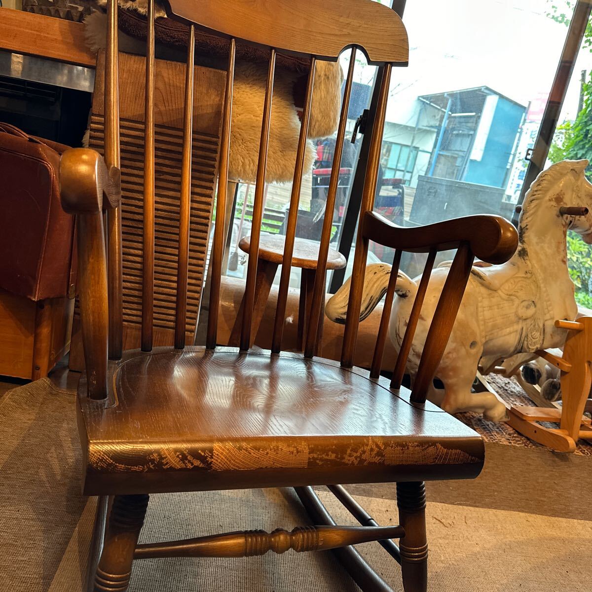 ロッキングチェア 飛騨産業 家具 木製 揺り椅子 キツツキ 椅子 イス インテリア アームチェア の画像3
